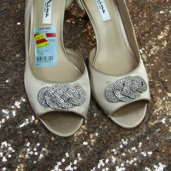 NIB Nina satin champagne kitten heels 9.5 - Picture 3 of 10